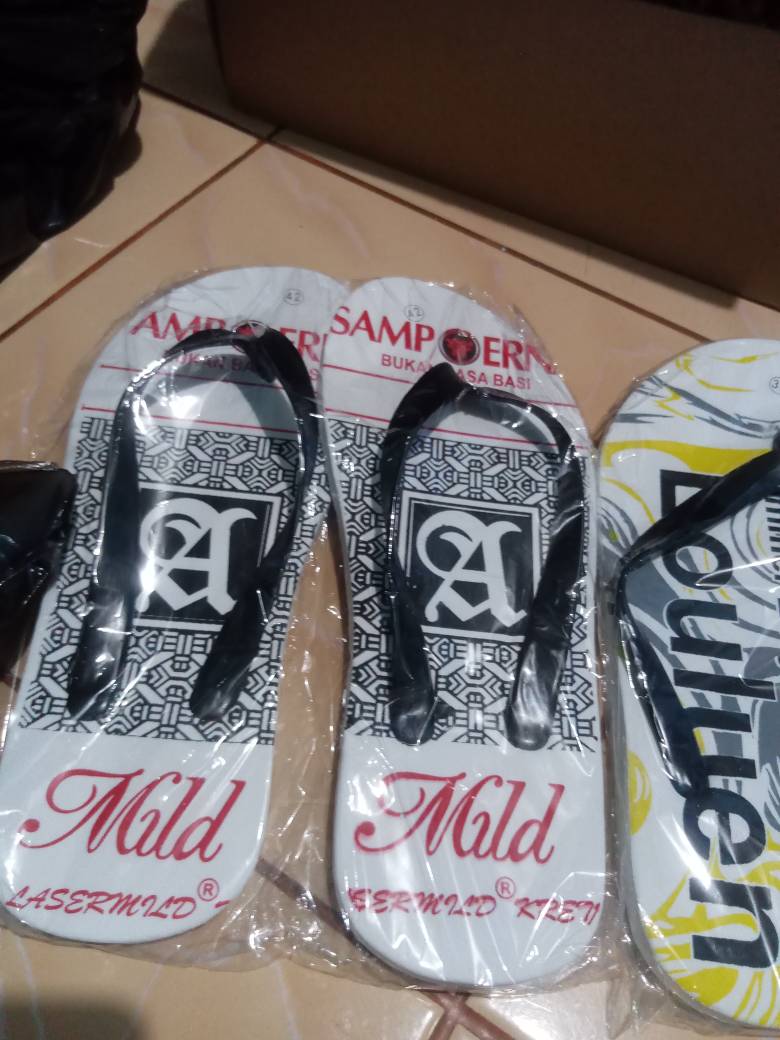 Sandal Jepit Pria Motif Achuange Bahan Spon - Foto ulasan pembeli