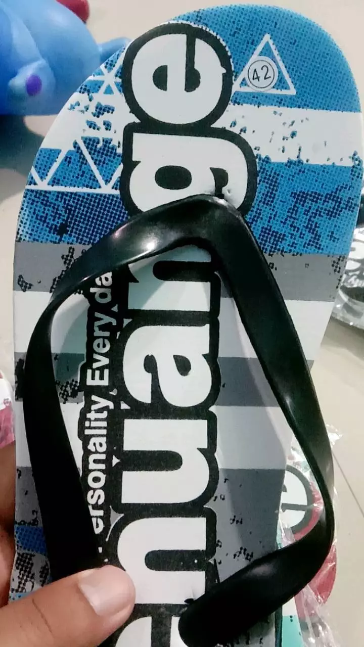 Sandal Jepit Pria Motif Achuange Bahan Spon - Foto ulasan pembeli