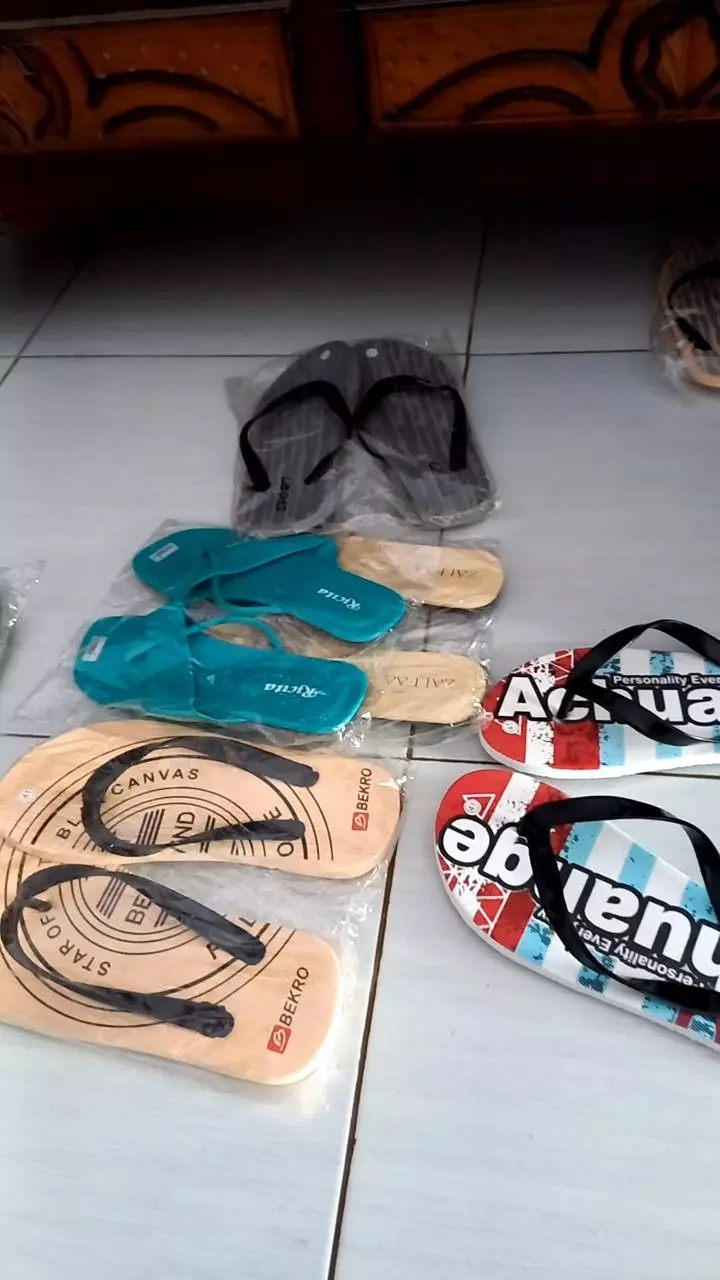 Sandal Jepit Pria Motif Achuange Bahan Spon - Foto ulasan pembeli