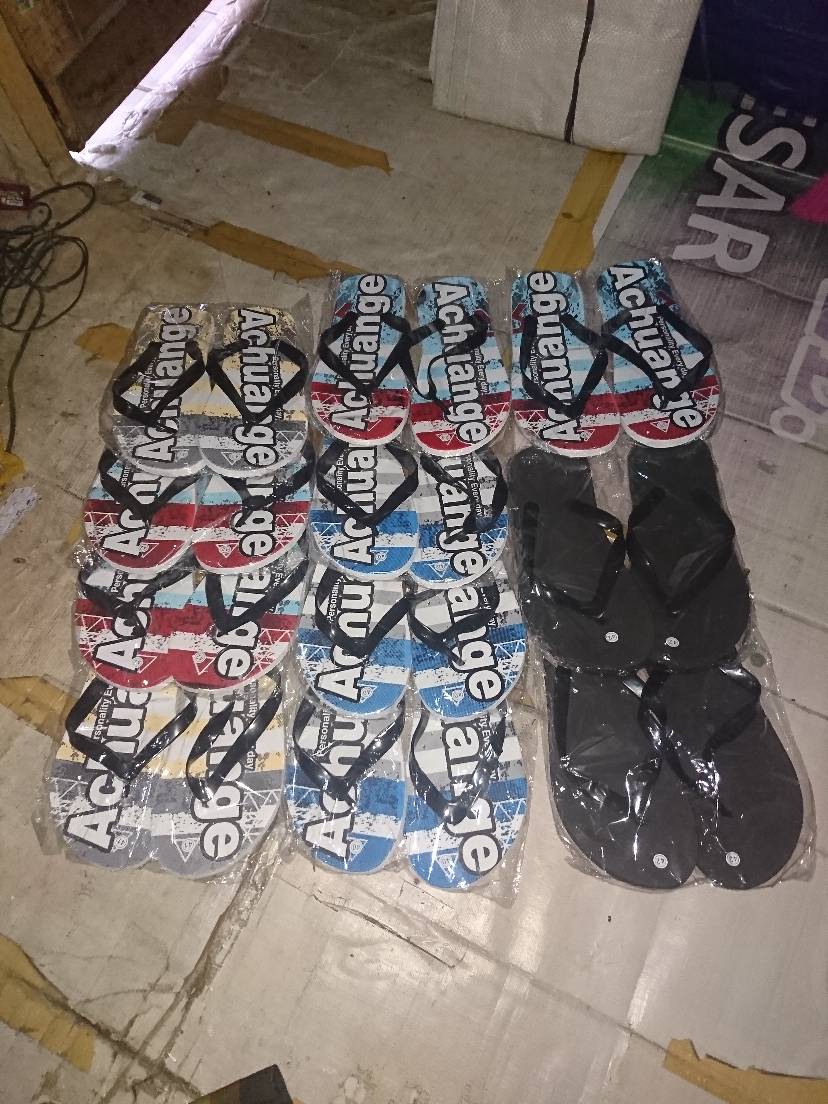 Sandal Jepit Pria Motif Achuange Bahan Spon - Foto ulasan pembeli