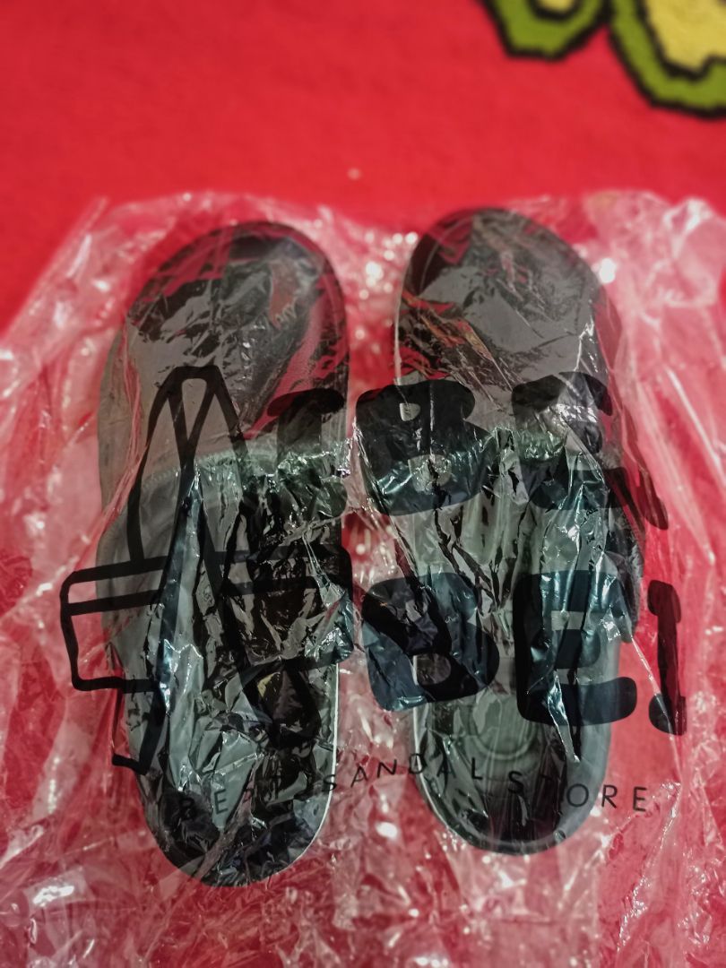 Sandal Kodok Polos Pria Wanita Anti Slip EVA - Foto ulasan pembeli