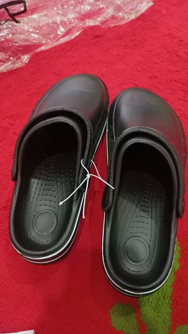 Sandal Kodok Polos Pria Wanita Anti Slip EVA - Foto ulasan pembeli