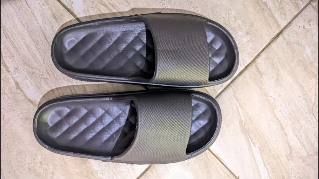 Sandal Pria Karet Empuk Non-Slip Murah - Foto ulasan pembeli