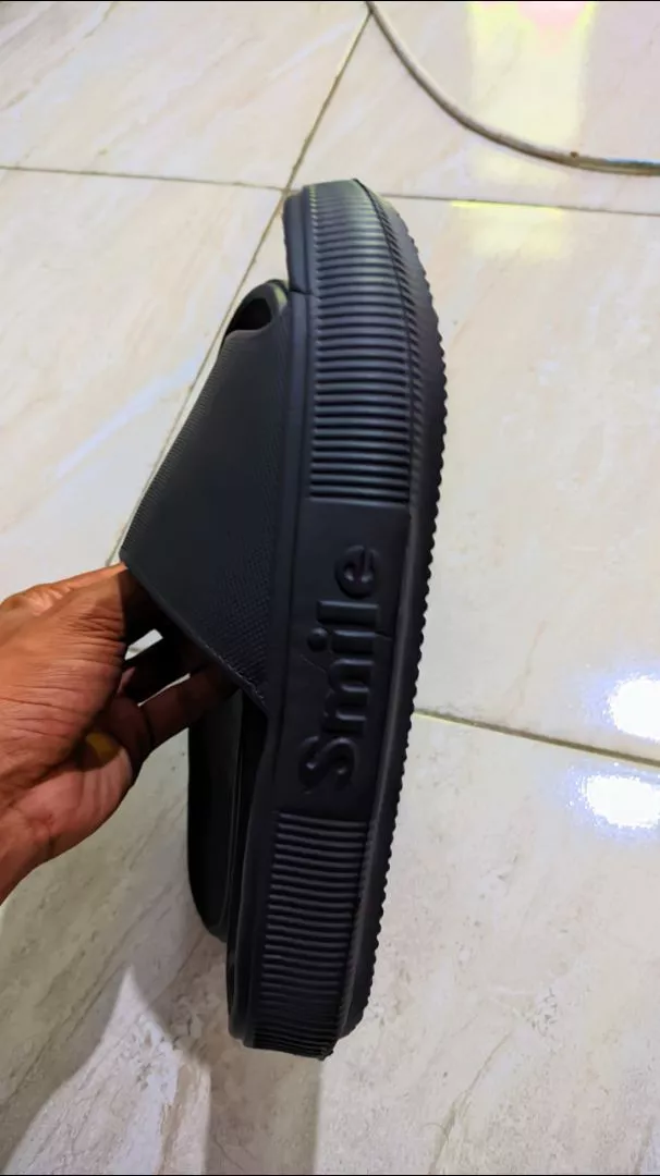 Sandal Pria Karet Empuk Non-Slip Murah - Foto ulasan pembeli