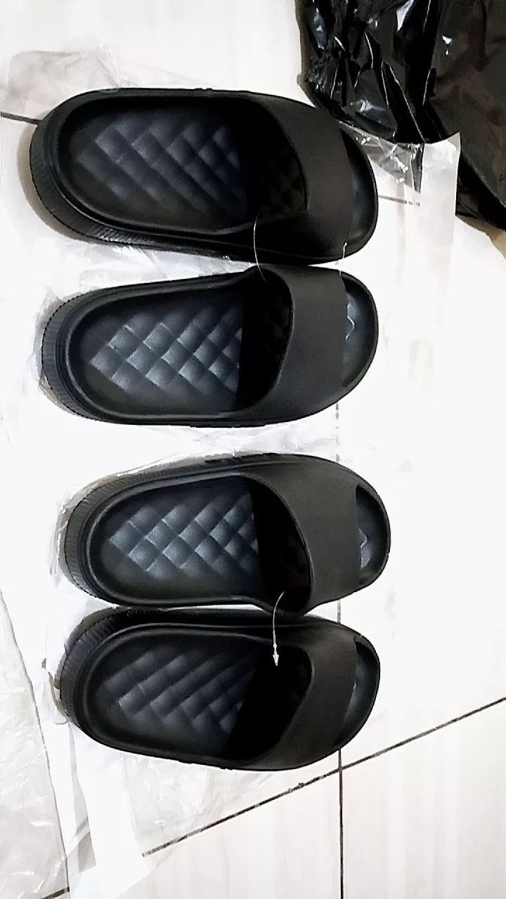 Sandal Pria Karet Empuk Non-Slip Murah - Foto ulasan pembeli