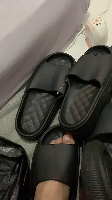 Sandal Pria Karet Empuk Non-Slip Murah - Foto ulasan pembeli