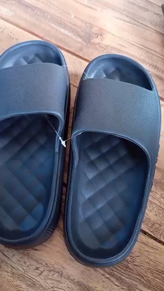Sandal Pria Karet Empuk Non-Slip Murah - Foto ulasan pembeli