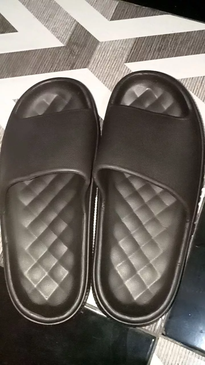 Sandal Pria Karet Empuk Non-Slip Murah - Foto ulasan pembeli