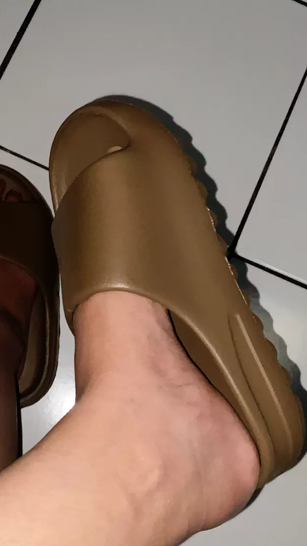 Sandal Selop Pria-Wanita Terbaru TEBAL EMPUK Anti Licin - Foto ulasan pembeli