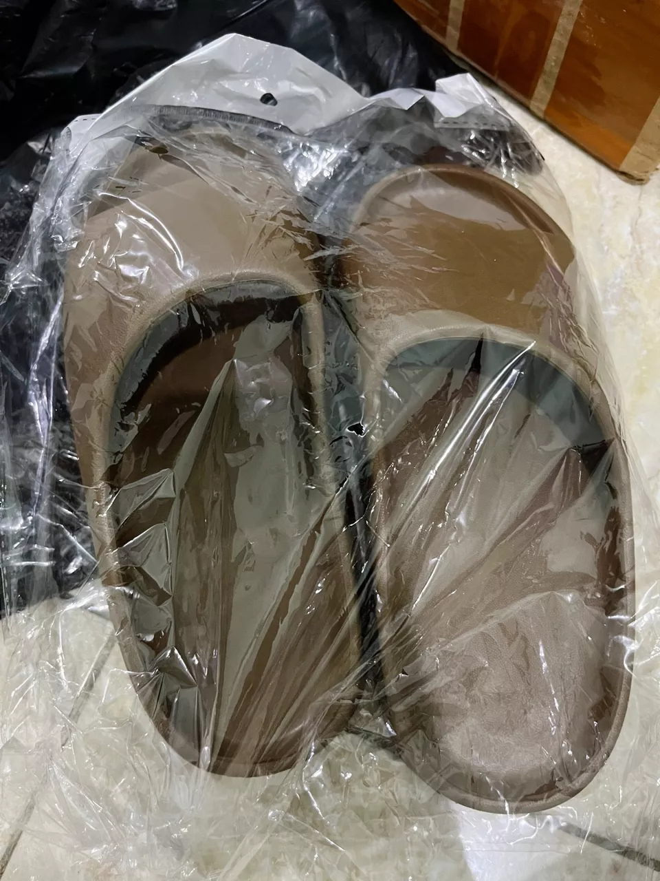 Sandal Selop Pria-Wanita Terbaru TEBAL EMPUK Anti Licin - Foto ulasan pembeli