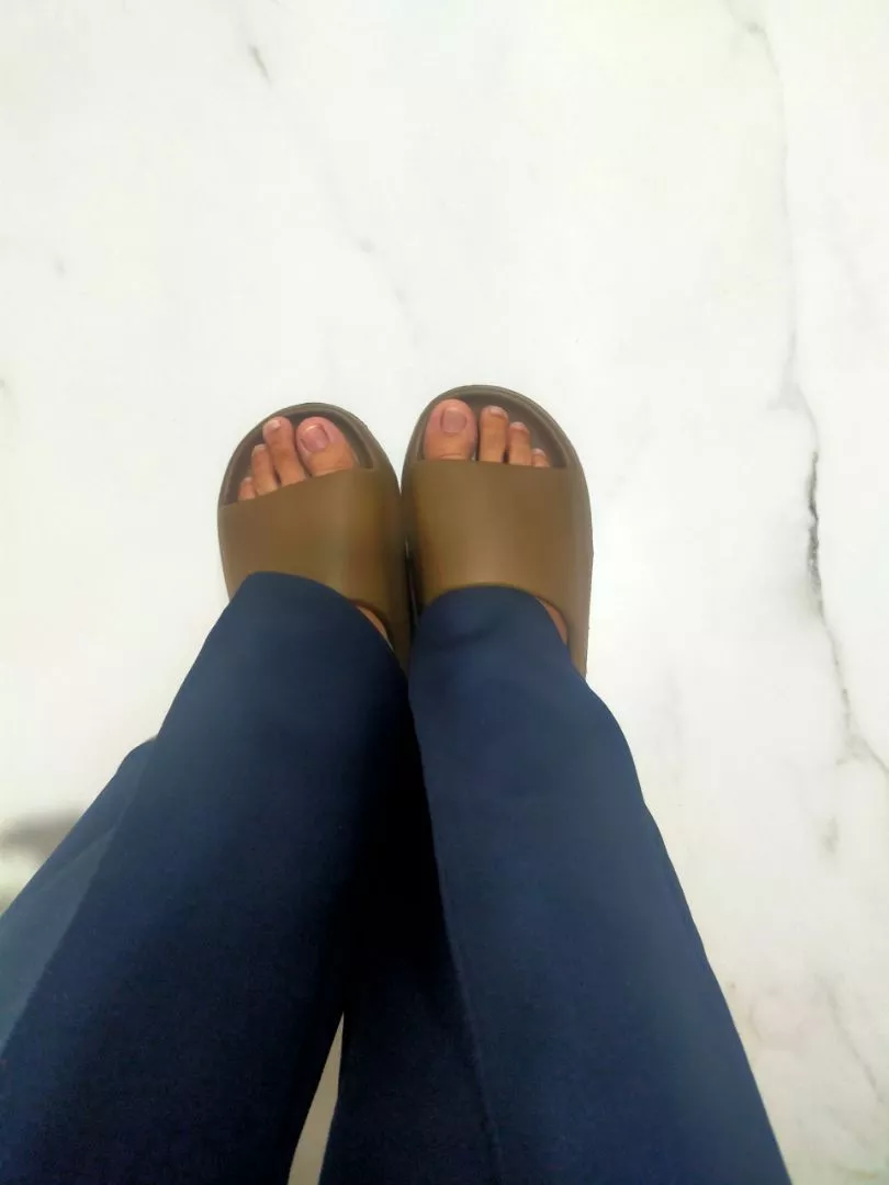 Sandal Selop Pria-Wanita Terbaru TEBAL EMPUK Anti Licin - Foto ulasan pembeli