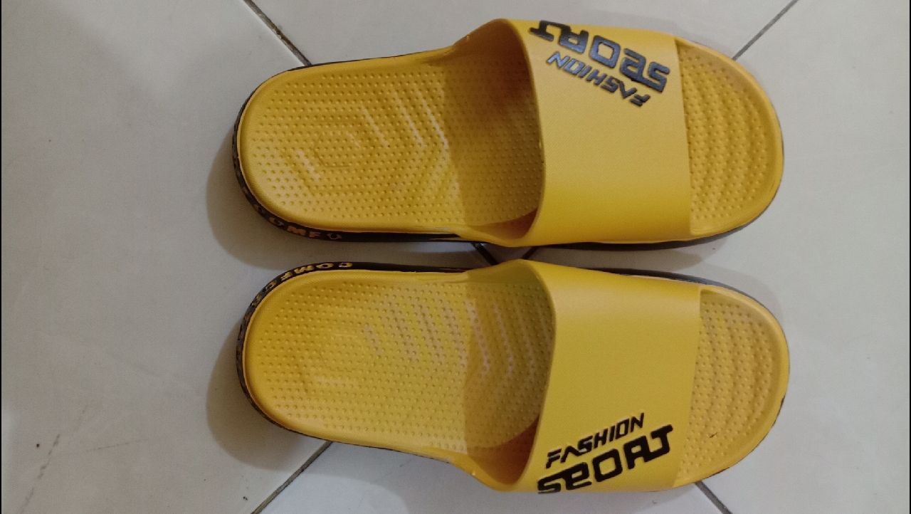 Sandal Slip On Pria Anti Slip Fashion Viral - foto 8 dari 10, r5gkwf6wlo
