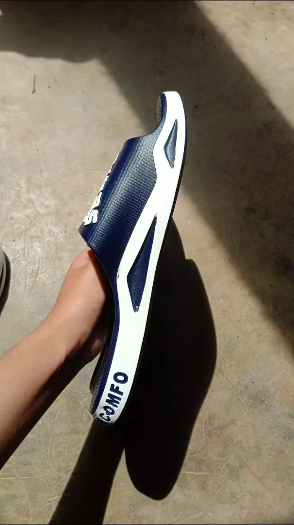 Sandal Slip On Pria Anti Slip Fashion Viral - Foto ulasan pembeli