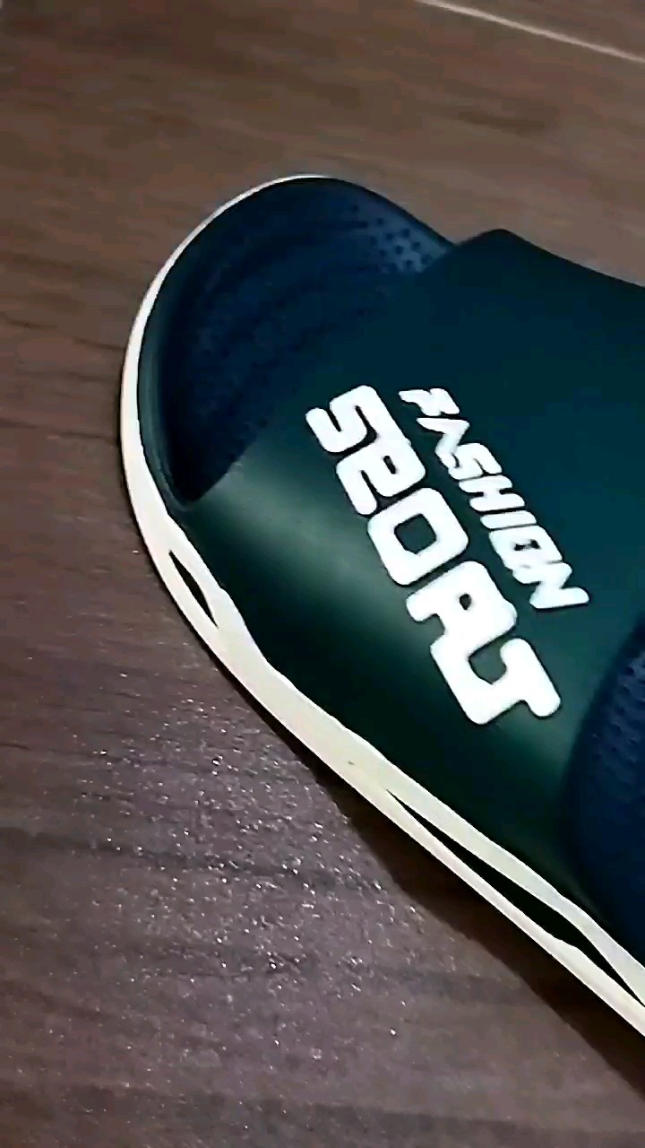 Sandal Slip On Pria Anti Slip Fashion Viral - Foto ulasan pembeli