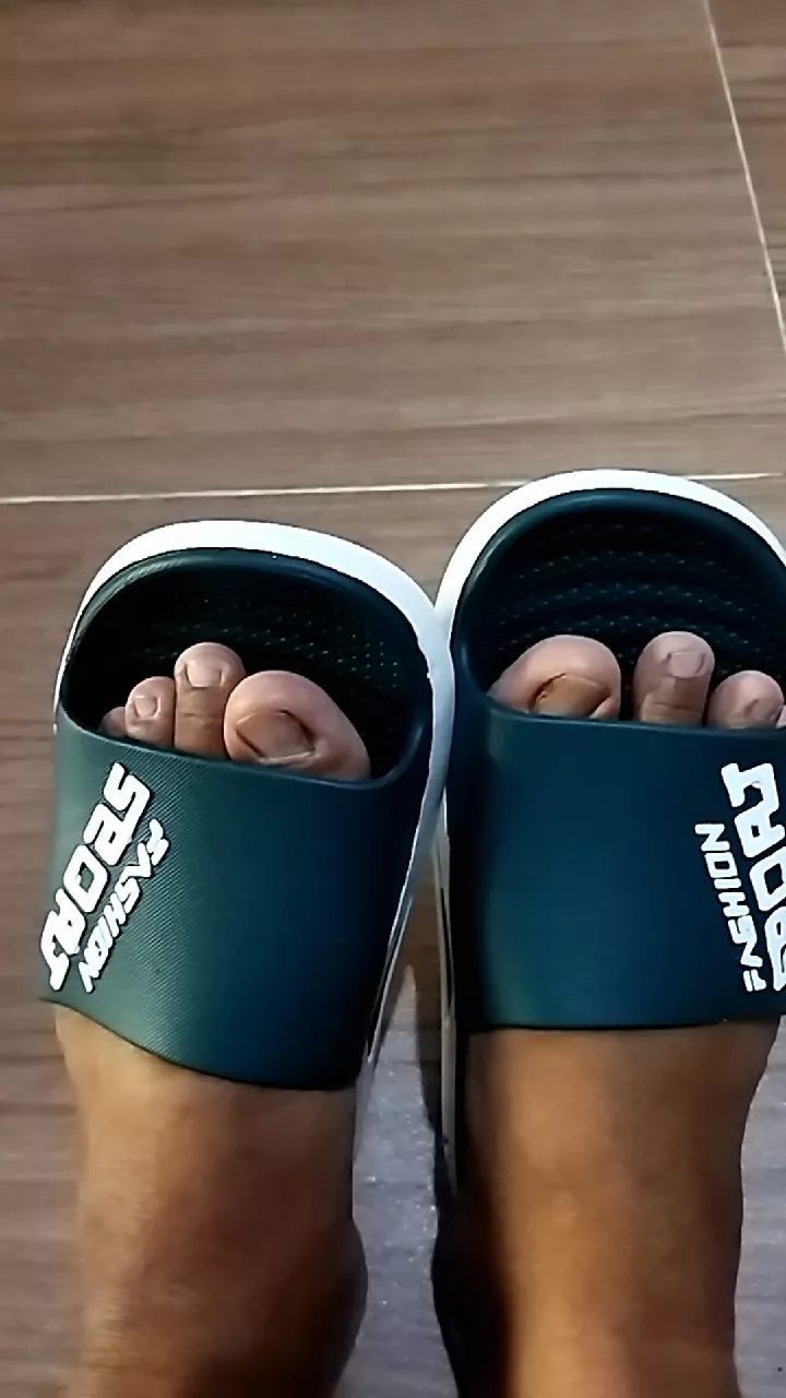 Sandal Slip On Pria Anti Slip Fashion Viral - Foto ulasan pembeli