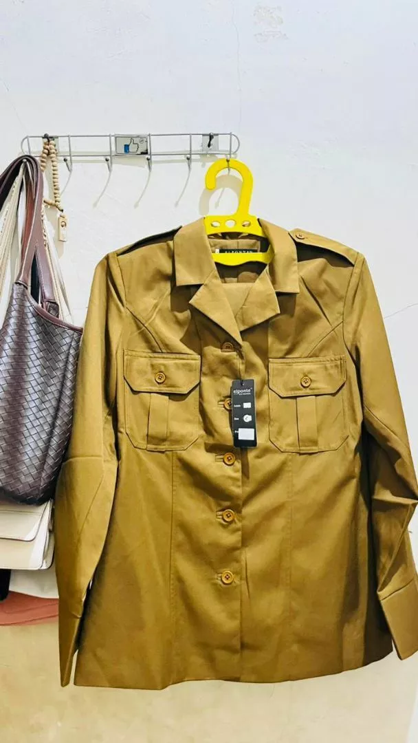 Setelan Blazer PNS Wanita Khaki Gelap Elegan - Foto ulasan pembeli