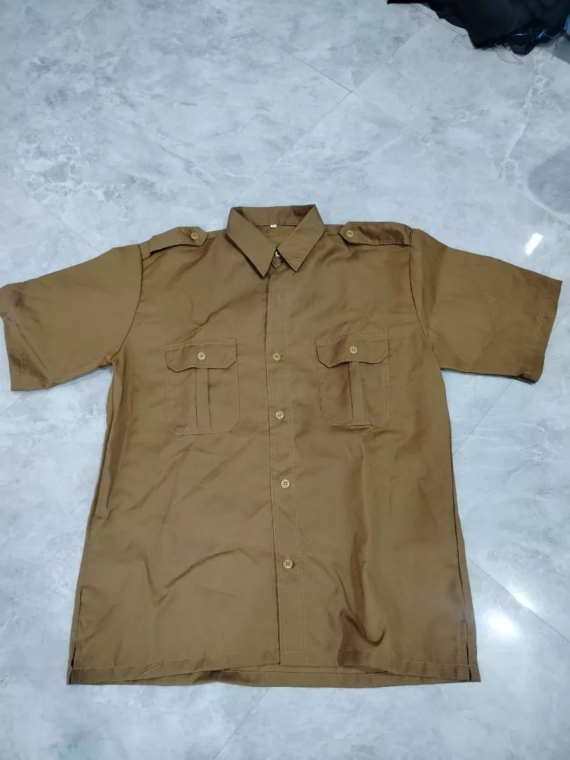 Setelan Kemeja Pria Wanita Seragam Dinas Pns Warna Khaki Tua/Muda - Foto ulasan pembeli