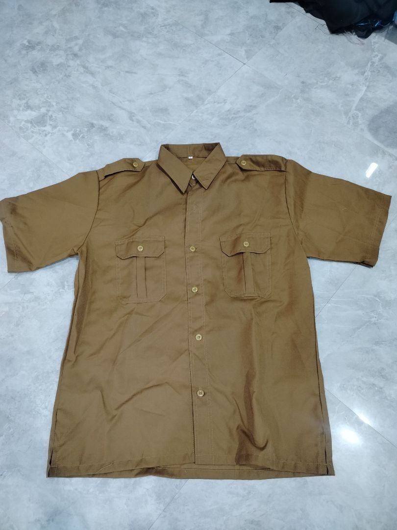 Setelan Kemeja Pria Wanita Seragam Dinas Pns Warna Khaki Tua/Muda - Foto ulasan pembeli