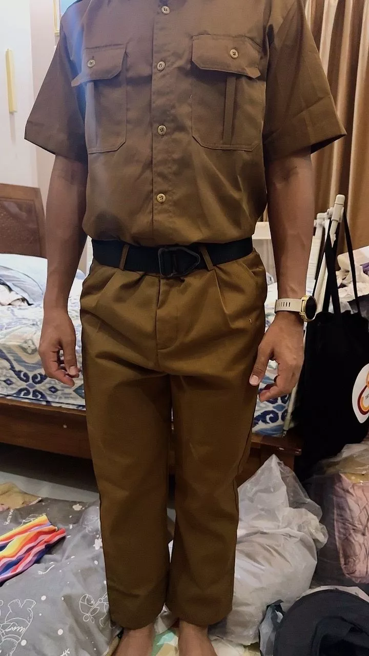 Setelan Kemeja Pria Wanita Seragam Dinas Pns Warna Khaki Tua/Muda - Foto ulasan pembeli