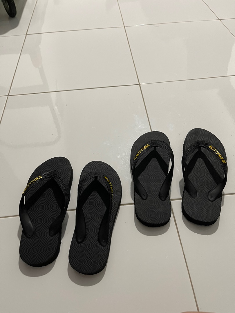 Sendal Jepit Swallow Black Pearl M01 (All Black) - Sandal Japit M01 Swallow Hitam Aksen warna GOLD [SWLTRAD 01] - Foto ulasan pembeli