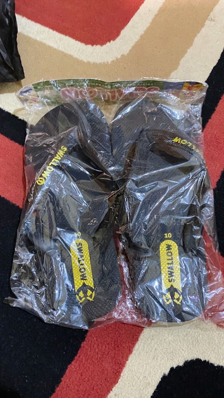 Sendal Jepit Swallow Black Pearl M02 - Sandal Japit M02 Swallow Hitam Aksen warna Metallic Pearl [SWLTRAD 01] - Foto ulasan pembeli