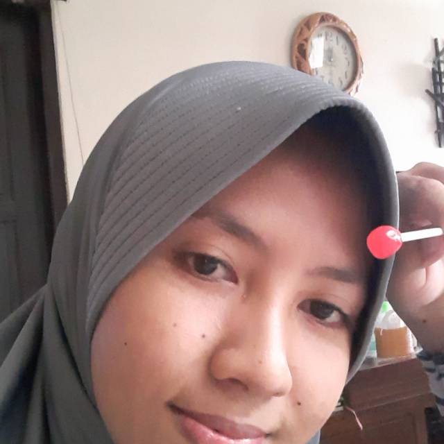 Sendal Kodok Medis Putih Anti Slip Pria Wanita - Foto ulasan pembeli