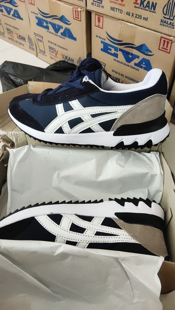 SEPATU 0NITSUKA TIGER California 78 Deluxe Cream Blue Red CLASSIC KASUAL SANTAI BEST SELER - Foto ulasan pembeli