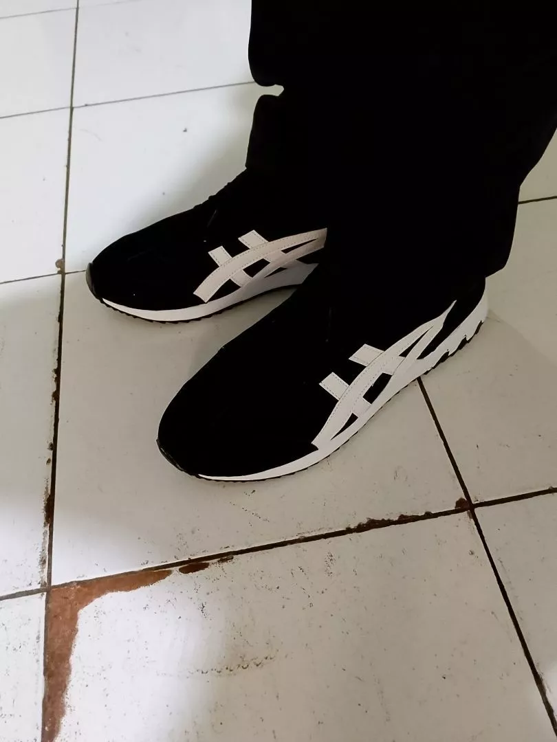 SEPATU 0NITSUKA TIGER California 78 Deluxe Cream Blue Red CLASSIC KASUAL SANTAI BEST SELER - Foto ulasan pembeli