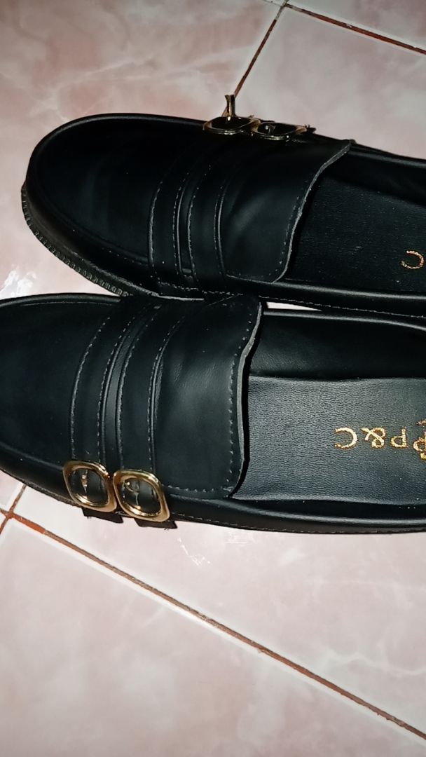 Sepatu Oxford Wanita Slip On Kulit Sintetis - Foto ulasan pembeli