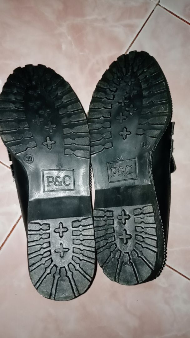 Sepatu Oxford Wanita Slip On Kulit Sintetis - Foto ulasan pembeli