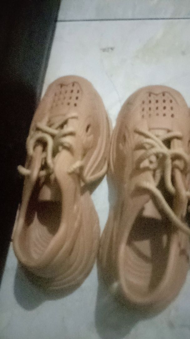 Sepatu Olahraga Pria Wanita Empuk Antislip - Foto ulasan pembeli