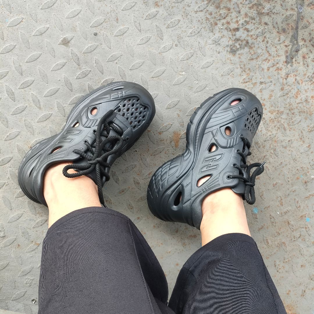 Sepatu Olahraga Pria Wanita Empuk Antislip - Foto ulasan pembeli