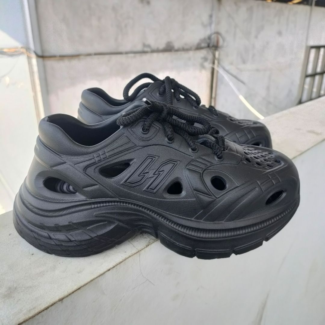 Sepatu Olahraga Pria Wanita Empuk Antislip - Foto ulasan pembeli