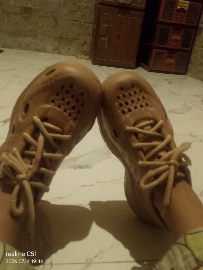 Sepatu Olahraga Pria Wanita Empuk Antislip - Foto ulasan pembeli