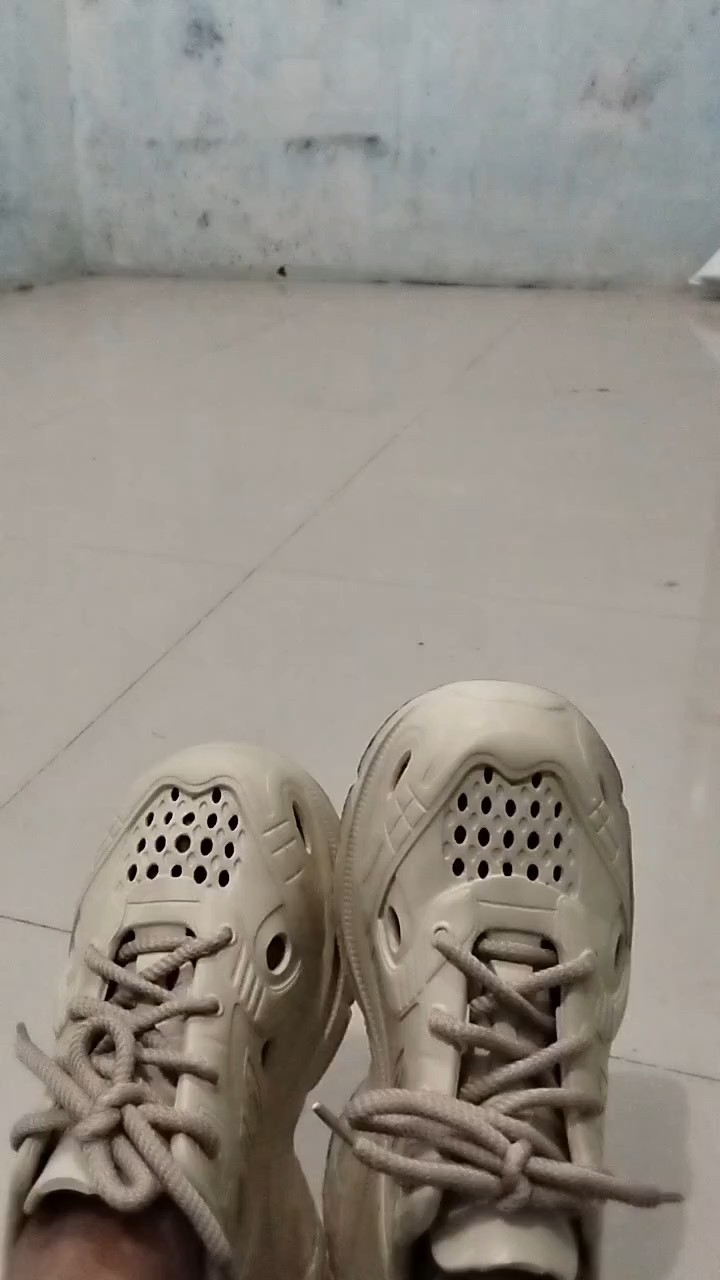 Sepatu Olahraga Pria Wanita Empuk Antislip - Foto ulasan pembeli
