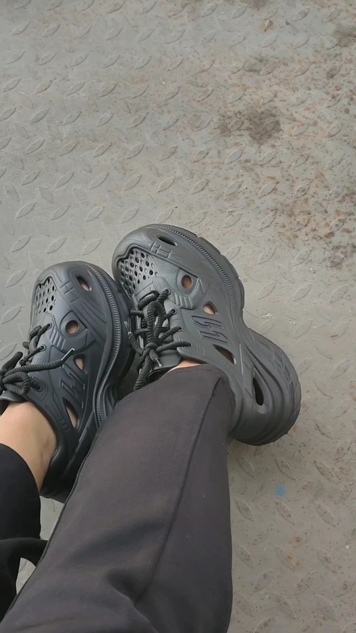 Sepatu Olahraga Pria Wanita Empuk Antislip - Foto ulasan pembeli