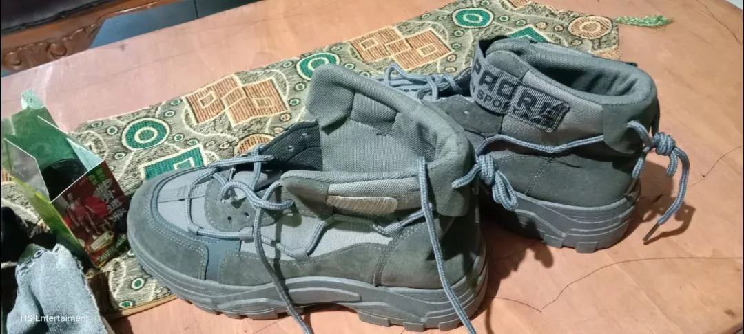 Sepatu boots casual import pria wanita sepatu hitam full terlaris sepatu kerja terbaru cod - Foto ulasan pembeli