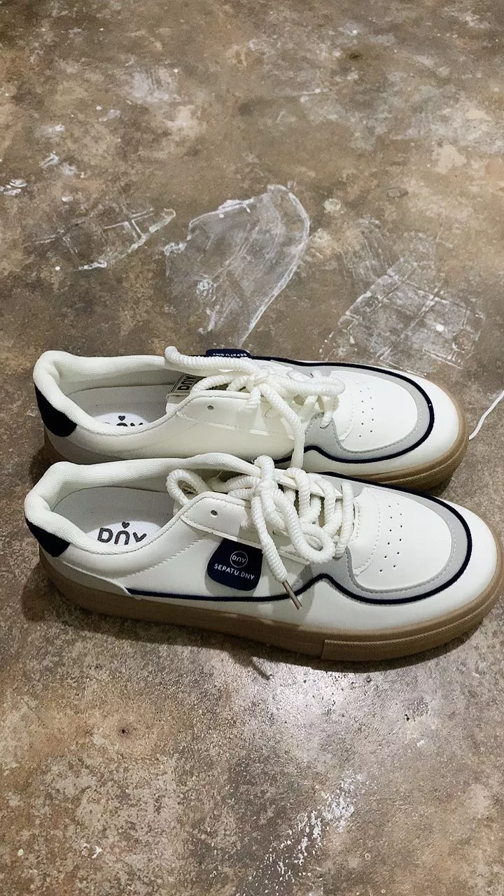 Sepatu DNY Sepatu Sneakers Wanita Running Shoes Perempuan Casual Shoes Spatu Jalan Import 0444D - Foto ulasan pembeli
