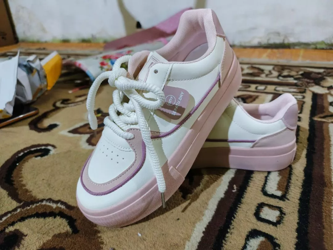Sepatu DNY Sepatu Sneakers Wanita Running Shoes Perempuan Casual Shoes Spatu Jalan Import 0444D - Foto ulasan pembeli