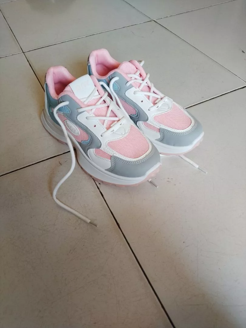 Sepatu DNY Sepatu Sneakers Wanita Spatu Olahraga Kekinian Sneaker Cewek Te Wanita Running Shoes 0483 - Buyer review photo