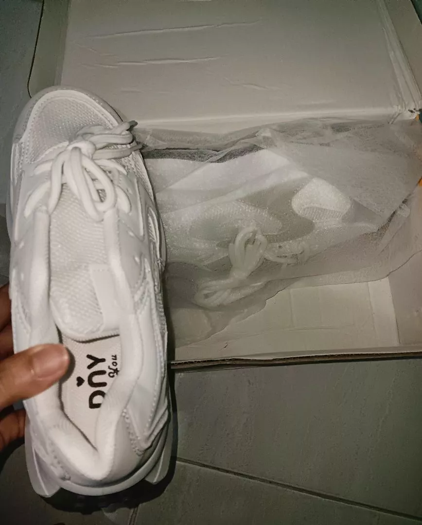 Sepatu DNY Sepatu Sneakers Wanita Spatu Olahraga Kekinian Sneaker Cewek Te Wanita Running Shoes 0483 - Buyer review photo