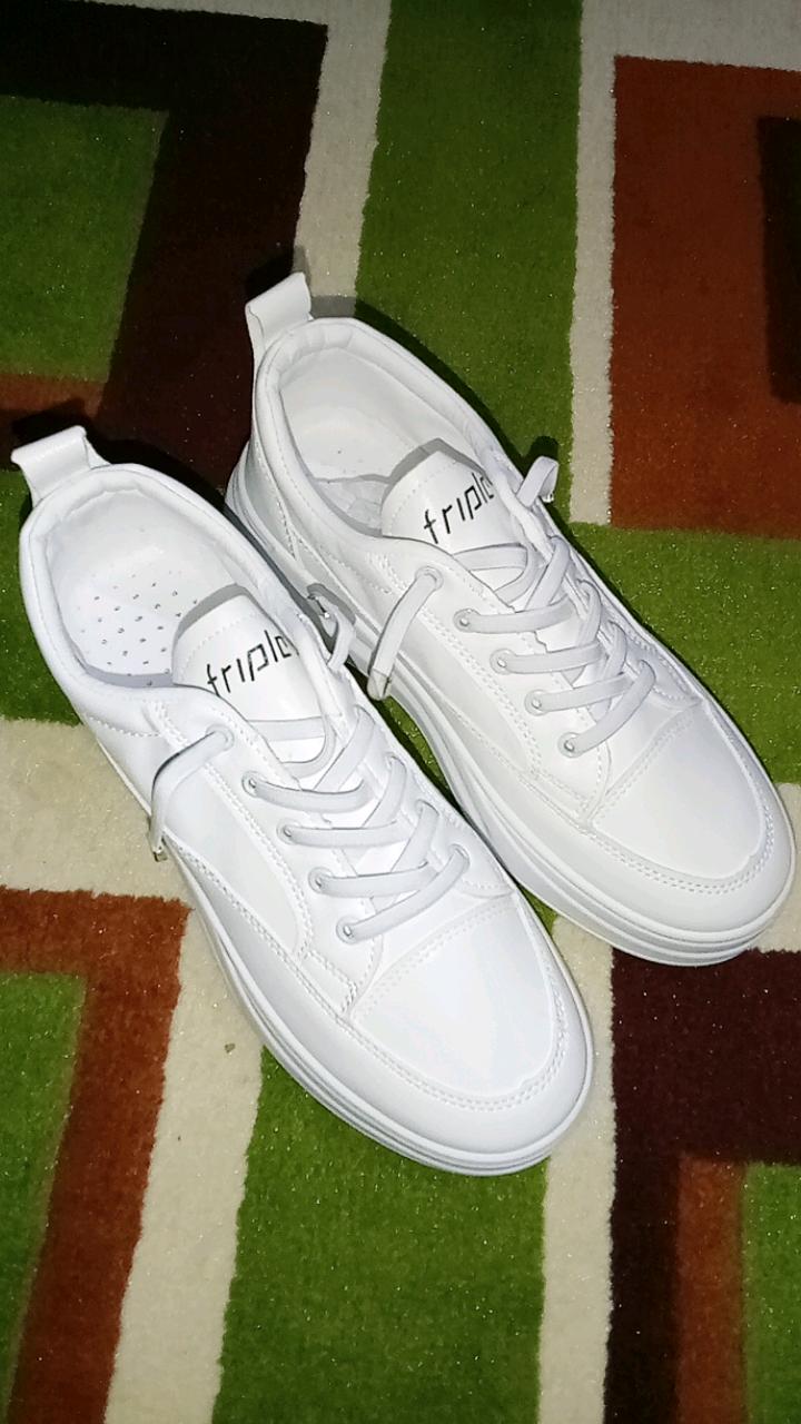 Sepatu DNY Sneakers Wanita Sepatu Perempuan Running Shoes Casual Shoes Spatu Olahraga Import 0010 - foto 9 dari 10, adillasalsa123