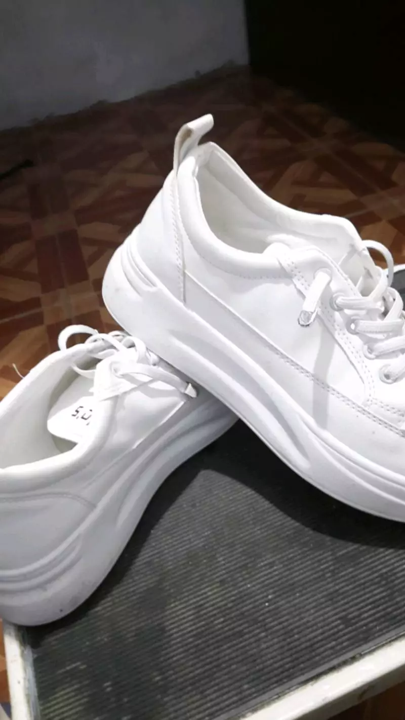 Sepatu DNY Sneakers Wanita Sepatu Perempuan Running Shoes Casual Shoes Spatu Olahraga Import 0010 - Foto ulasan pembeli