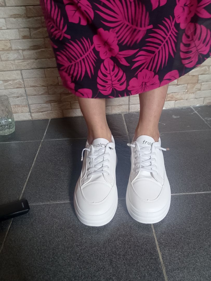 Sepatu DNY Sneakers Wanita Sepatu Perempuan Running Shoes Casual Shoes Spatu Olahraga Import 0010 - Foto ulasan pembeli