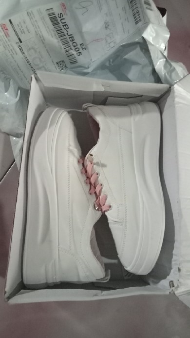 Sepatu DNY Sneakers Wanita Sepatu Perempuan Running Shoes Casual Shoes Spatu Olahraga Import 0010 - Foto ulasan pembeli