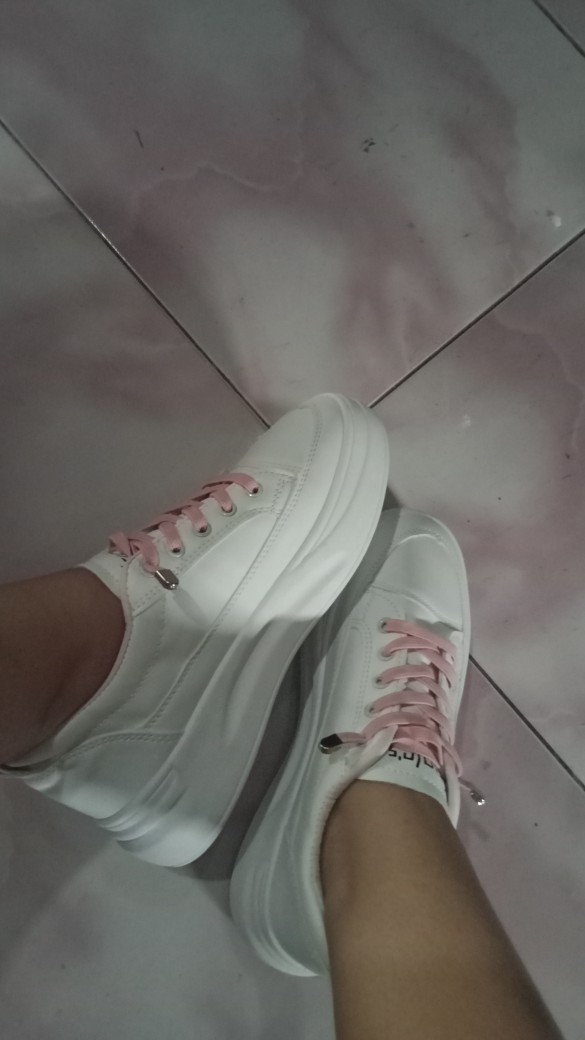 Sepatu DNY Sneakers Wanita Sepatu Perempuan Running Shoes Casual Shoes Spatu Olahraga Import 0010 - Foto ulasan pembeli
