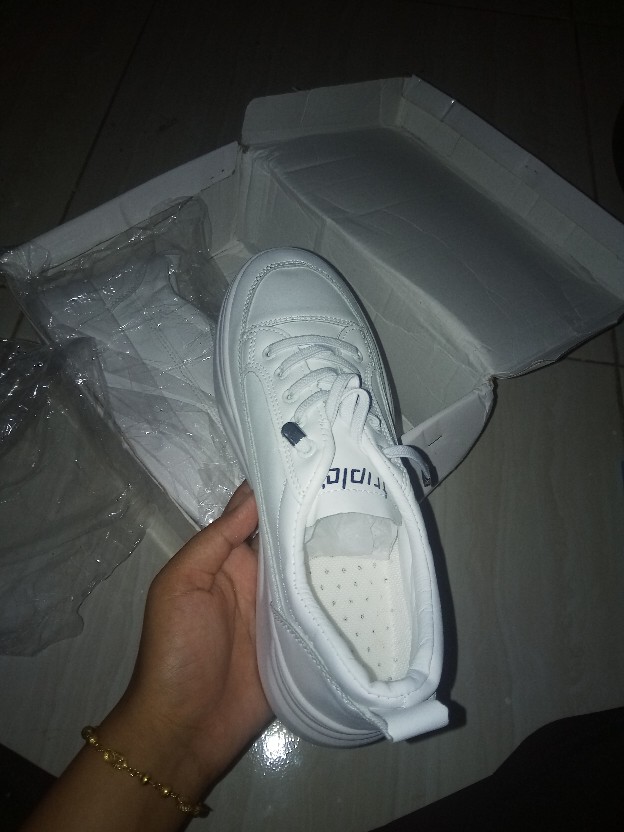 Sepatu DNY Sneakers Wanita Sepatu Perempuan Running Shoes Casual Shoes Spatu Olahraga Import 0010 - Foto ulasan pembeli