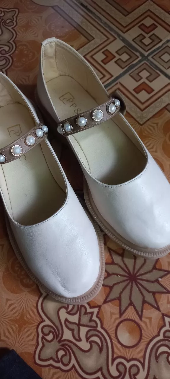 Sepatu Docmart Wanita Hitam Kulit Sintetis Premium - Foto ulasan pembeli