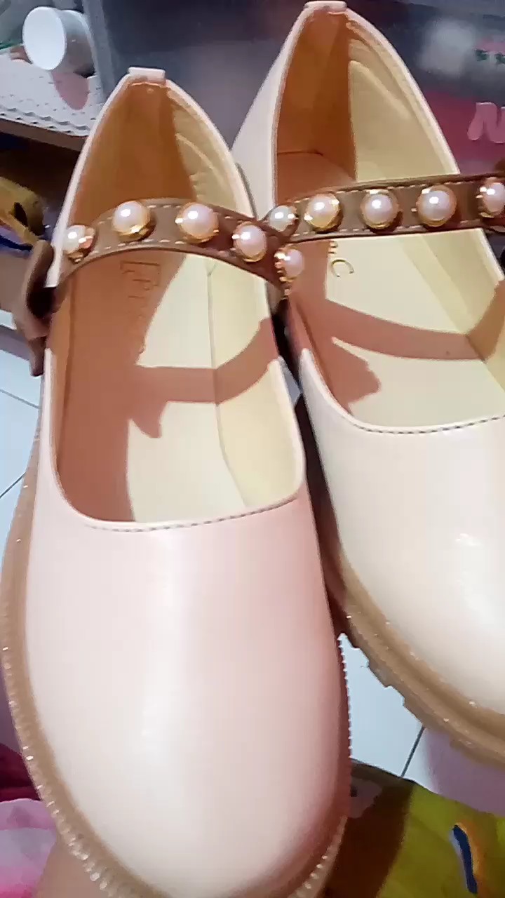 Sepatu Docmart Wanita Hitam Kulit Sintetis Premium - Foto ulasan pembeli