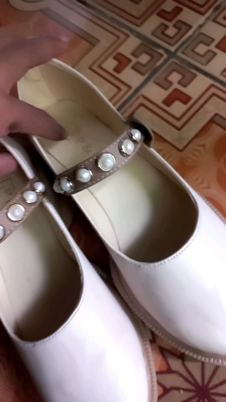 Sepatu Docmart Wanita Hitam Kulit Sintetis Premium - Foto ulasan pembeli